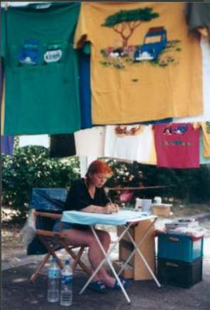 Bine beim T-Shirt malen